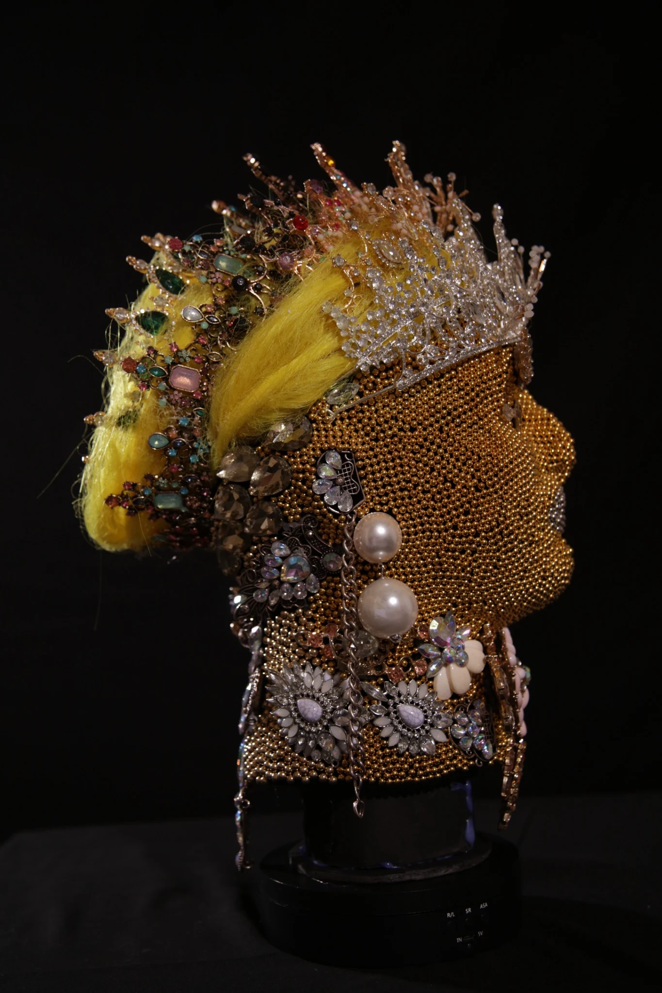 Disco Balling Heads sculpture
